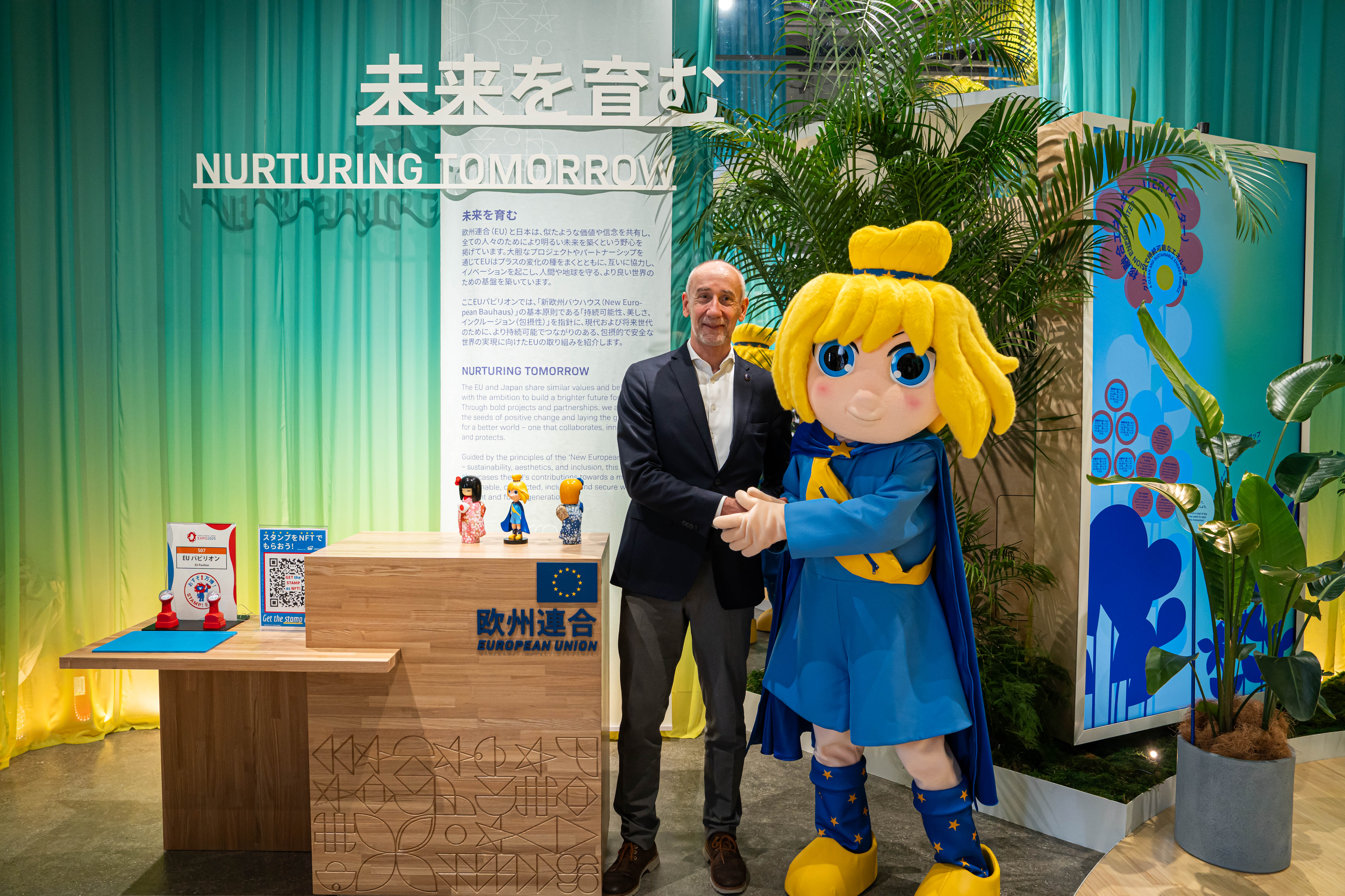Commissioner General, J-E Paquet, and the EU Mascot, Europa