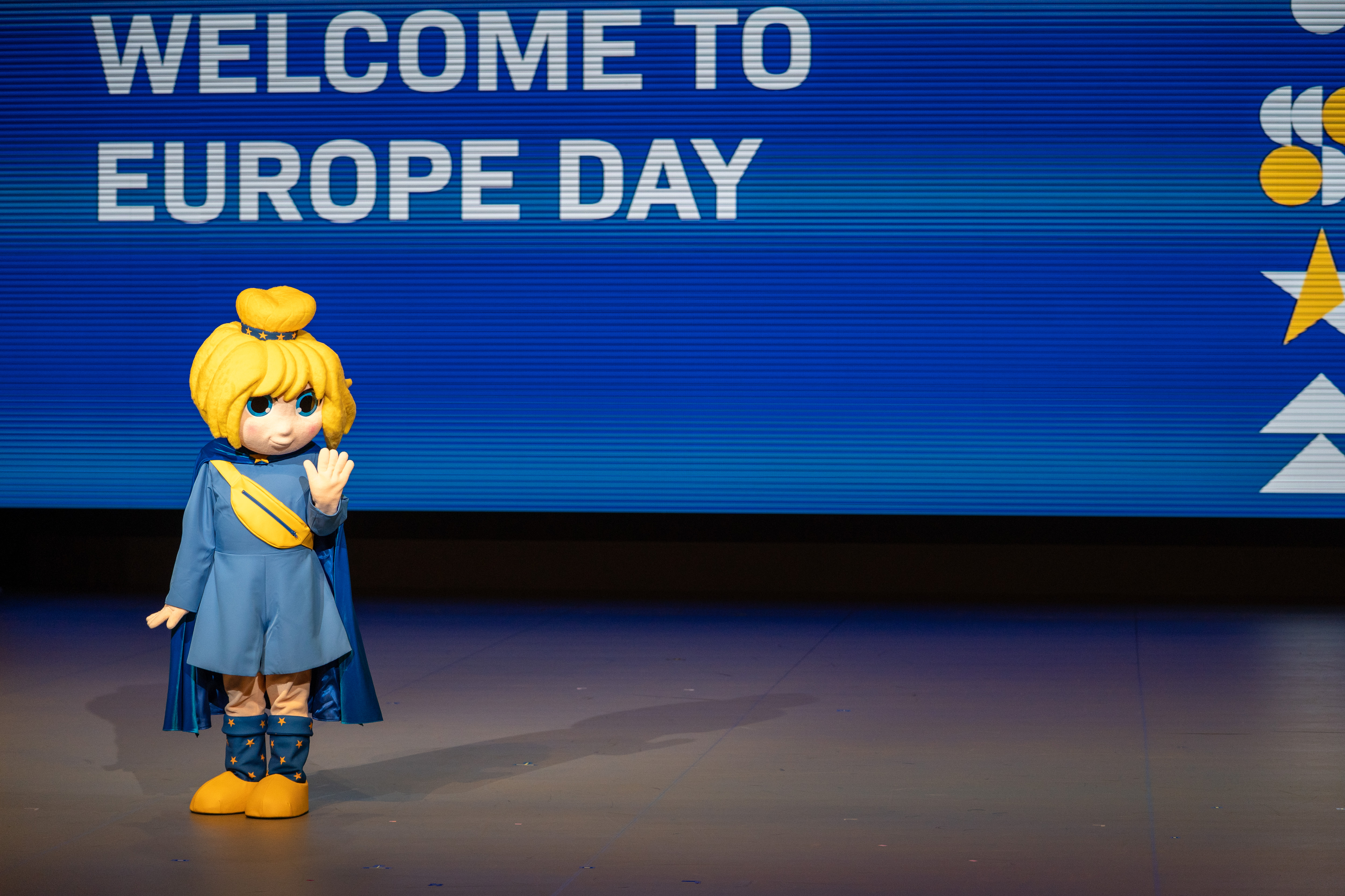 Europa Mascot
